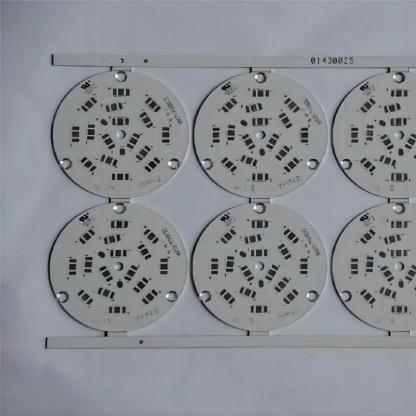 טכנולוגיית IMS Aluminum PCB-Countersnk Holes