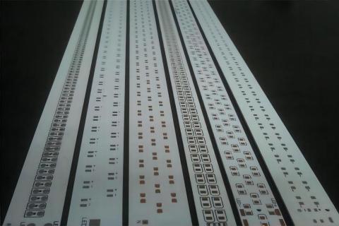 טכנולוגיית IMS Aluminum PCB-Countersnk Holes